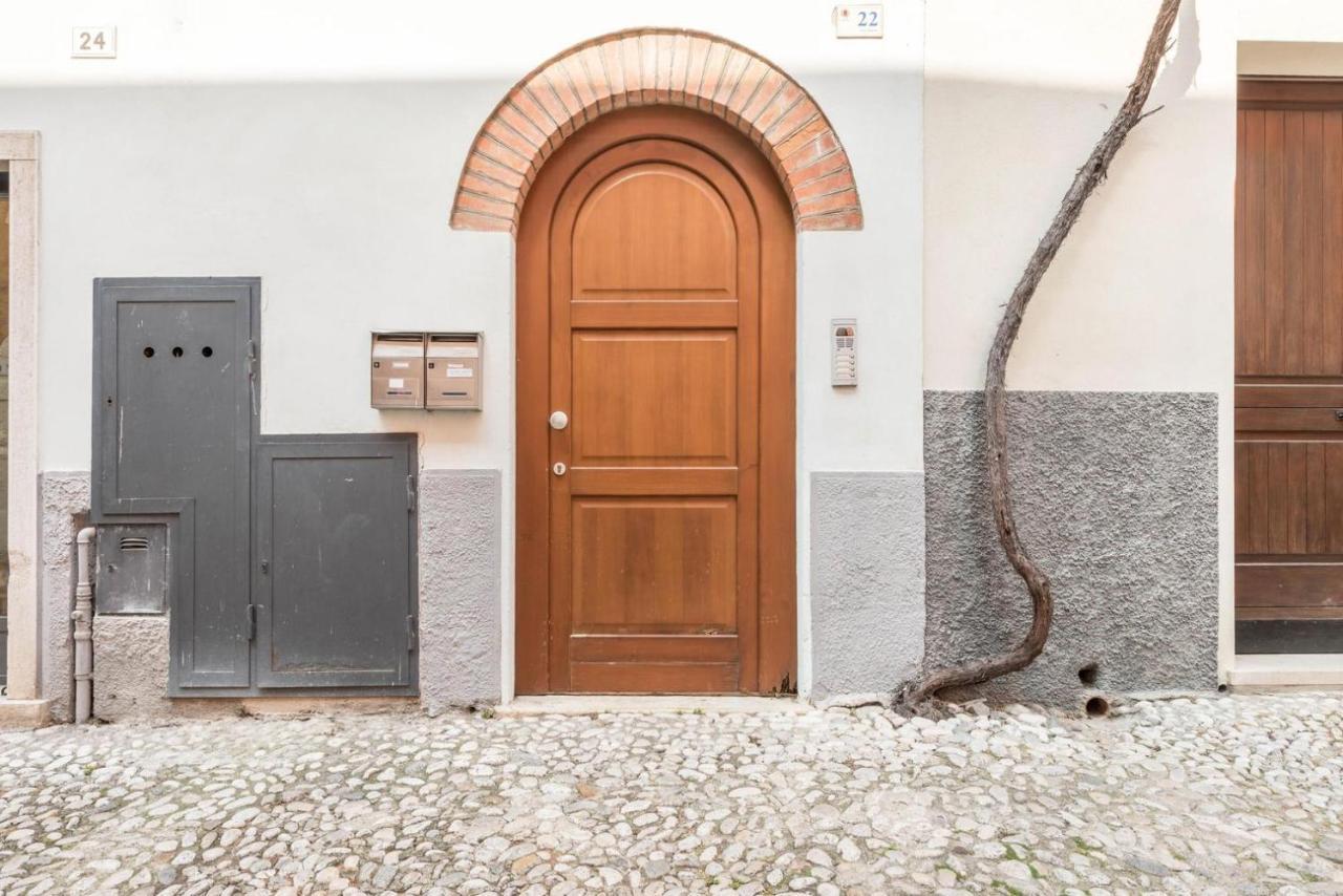 Appartamento la casa del borgo con parcheggio Malcesine Esterno foto